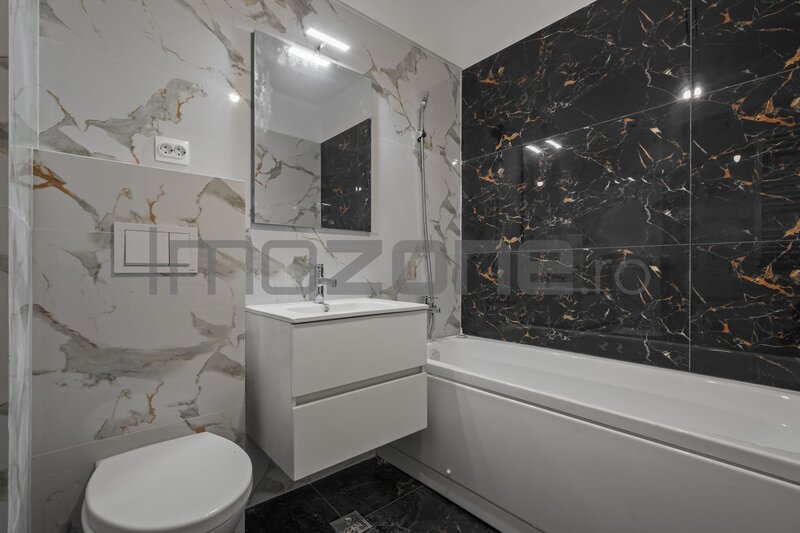 Doua camere, etaj 2, 62.8 mp, centrala proprie, metrou in apropiere, comision 0%