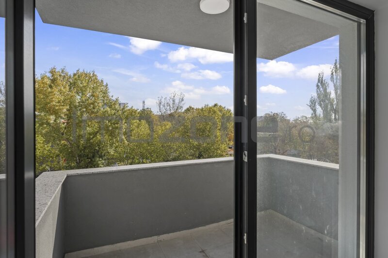 Doua camere, etaj 2, 62.8 mp, centrala proprie, metrou in apropiere, comision 0%